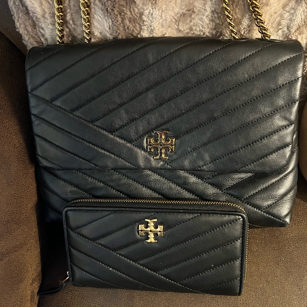 Tory Burch Kira Chevron Convertible Shoulder Bag & wallet